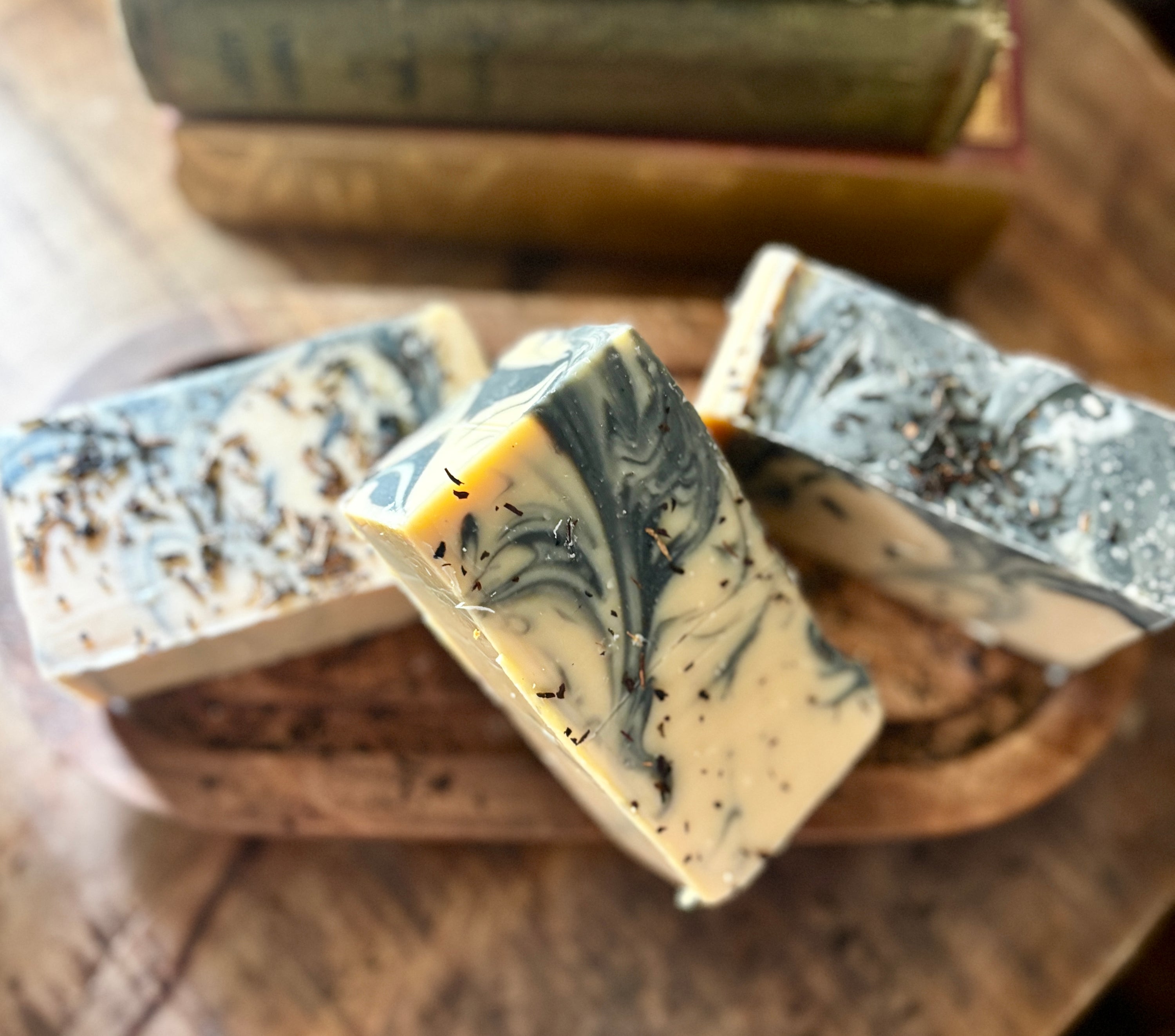 Amber Harvest Organic Soap Bar – Spice, Earth & Tea