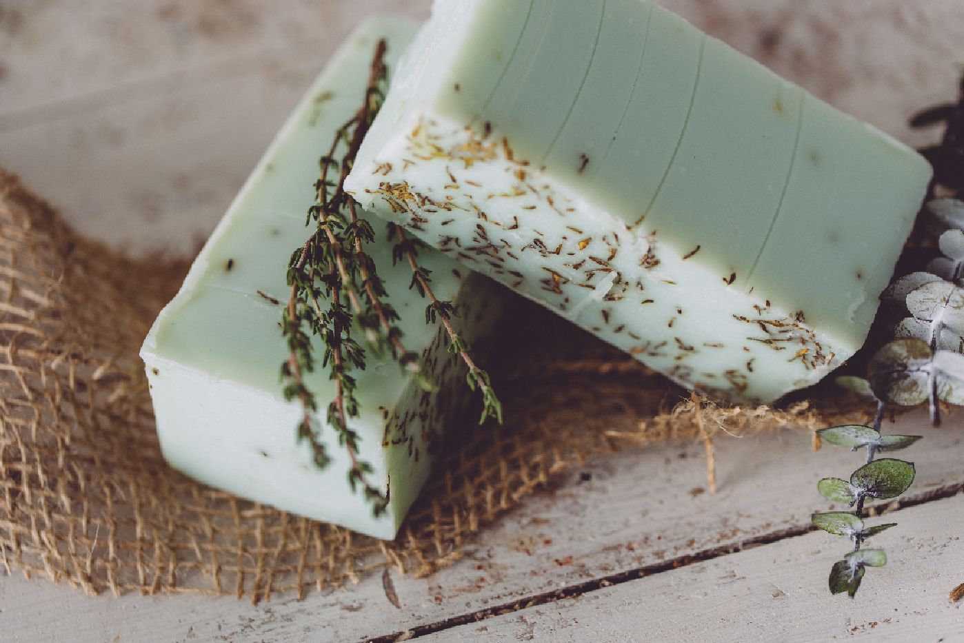 Eucalyptus Thyme Organic Handmade Soap – Refreshing & Invigorating Cleanse